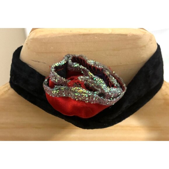 Vintage-Inspired Red & Black Striped Costume Dress w Ruffled Neckline & Matching - Picture 15 of 16